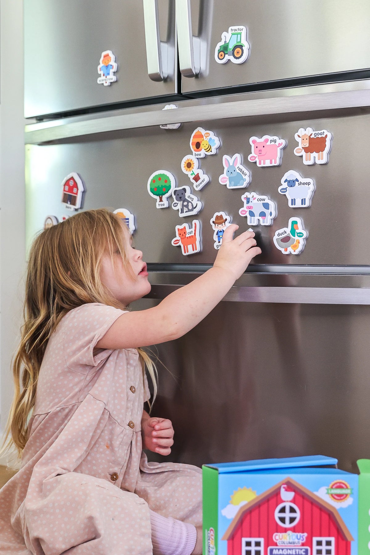 Magnetic Farmyard - Farm Animal Magnets for Kids – Educational Fridge Toy with A2 Farm Map