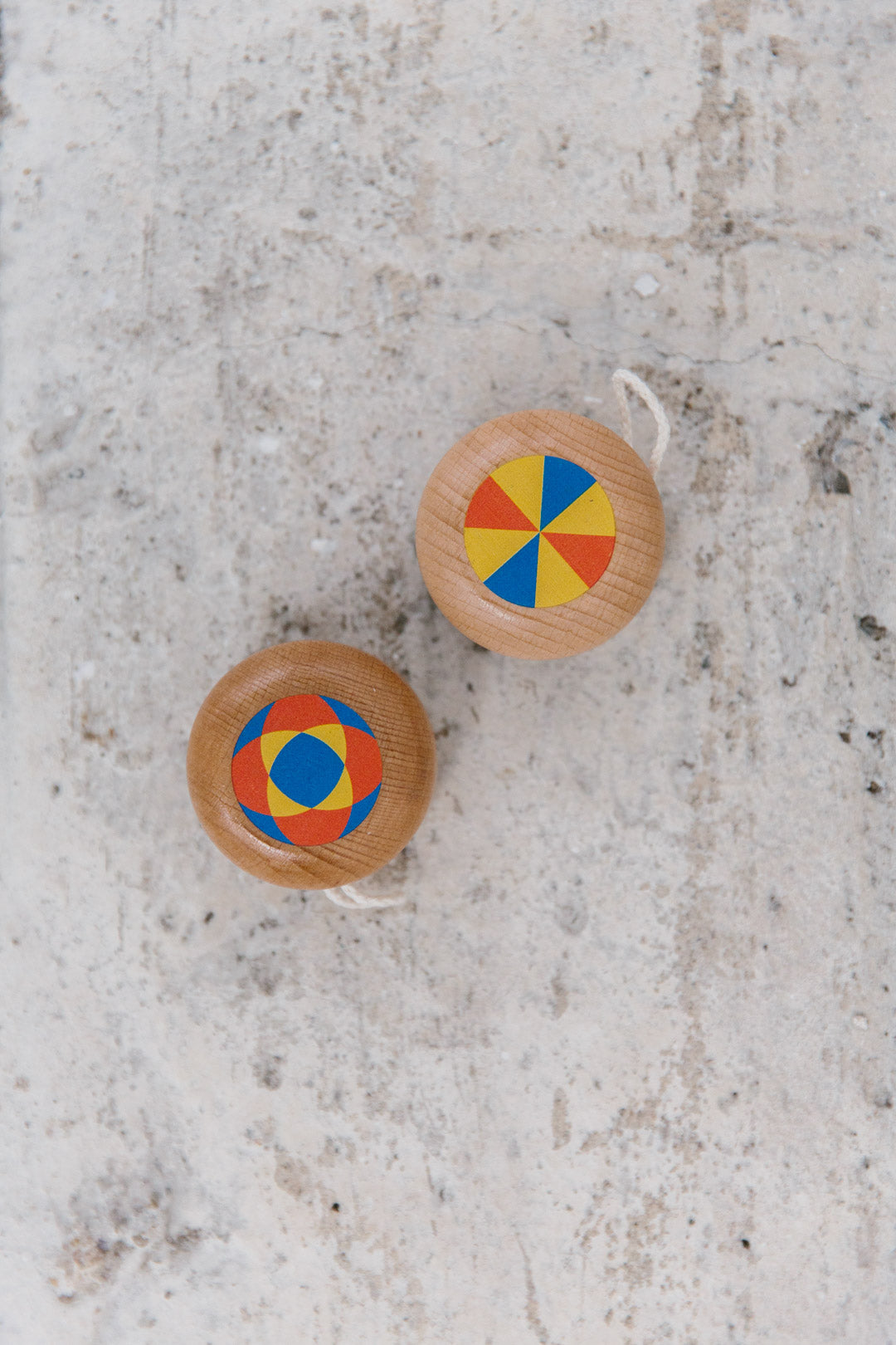 Wooden Yo-Yo Toy – Fine Motor Skill & Hand-Eye Coordination Toy for Kids